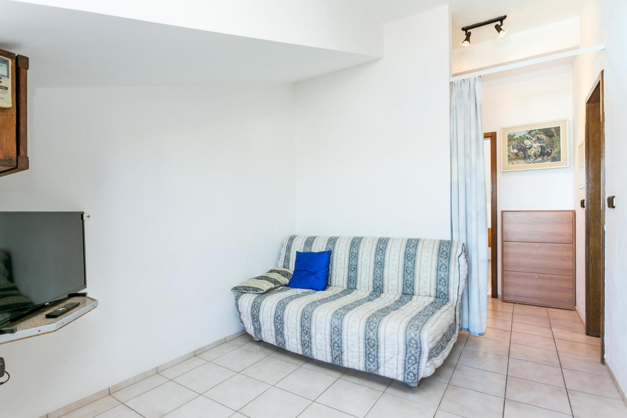 Seaside Apartments With A Swimming Pool Okrug Gornji, Ciovo - 11374 Trogir Pokoj fotografie